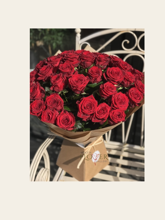 LUX Red Roses