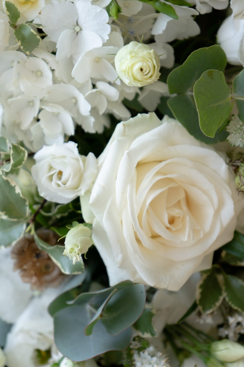 Wreath White and Cream