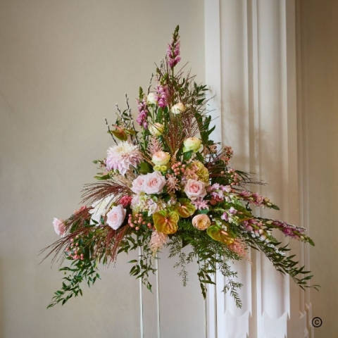 Celebration of Love   Pedestal of Flowers