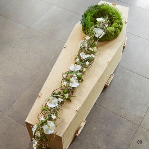 Sustainable Wreath Garland Coffin Tribute
