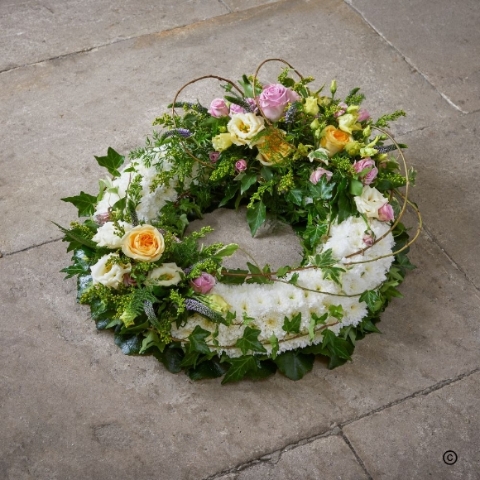 Traditional   Modern Wreath